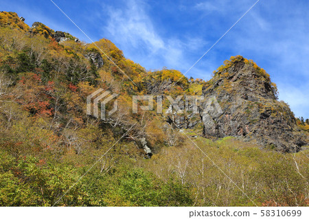 Kitadake Buttress Autumn Leaves 58310699