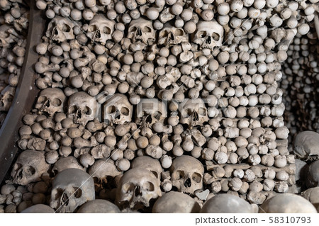 Human skulls and bones in ossuary Sedlec Kostnice Human skulls and bones in ossuary Sedlec Kostnice 58310793