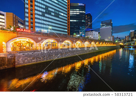 Tokyo cityscape in Japan Overlooking Mansei Bridge and the March Ecute and Kanda River (the back is towards Ochanomizu Station) Tokyo cityscape in Japan Overlooking Mansei Bridge and the March Ecute and Kanda River (the back is towards Ochanomizu Station) 58313721