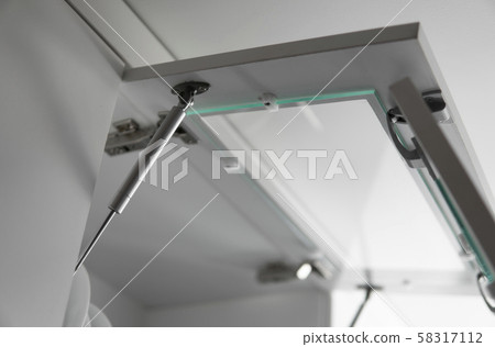 Chromic cabinet swing door hinge and door pump, build in furniture fittings hardware for kitchen 58317112