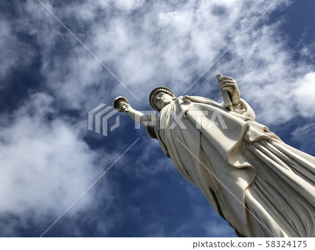 自由女神像 58324175