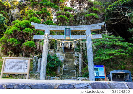 Shiratori Shrine [Goto City, Nagasaki Prefecture] 58324260