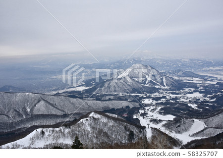 Kitashiga Ryuo Ski Park View from Sora Terrace 58325707