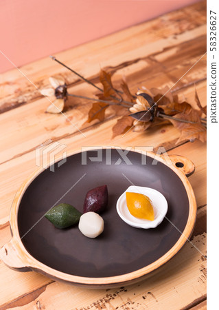 Concept of Korean traditional objects, wrapping cloth and refreshments. 067 Concept of Korean traditional objects, wrapping cloth and refreshments. 067 58326627