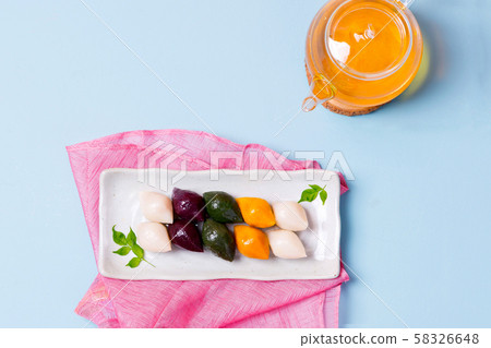 Concept of Korean traditional objects, wrapping cloth and refreshments. 036 58326648