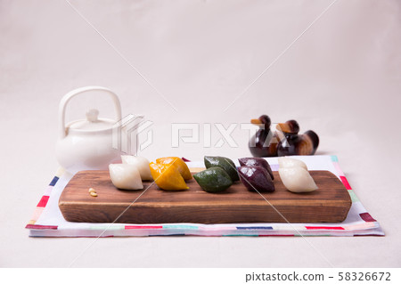 Concept of Korean traditional objects, wrapping cloth and refreshments. 057 Concept of Korean traditional objects, wrapping cloth and refreshments. 057 58326672
