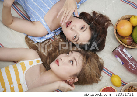 女性女性旅程度假村 女性女性旅程度假村 58331731