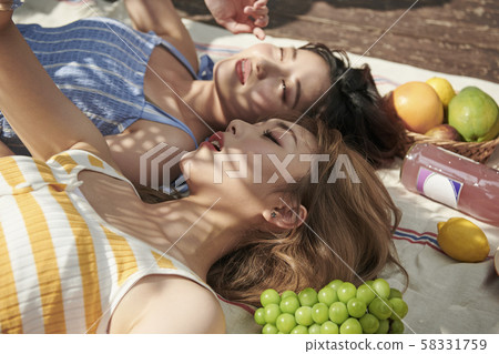 女性女性旅程度假村 58331759