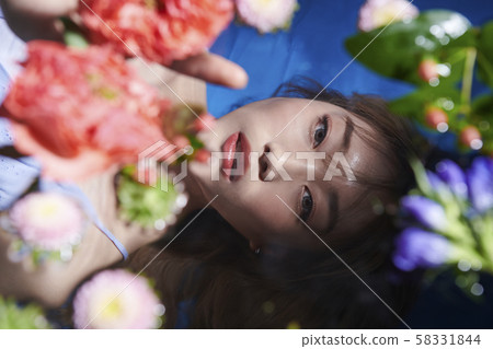 Female beauty flower 58331844