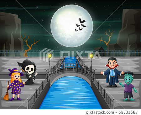 Halloween background with funny cartoon character Halloween background with funny cartoon character 58333565
