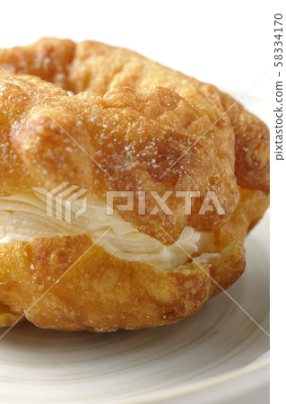 Cream puff donut Cream puff donut 58334170