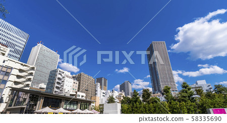 南池袋公園和池袋高層建築風光 南池袋公園和池袋高層建築風光 58335690