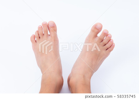 孩子的腳 58335745