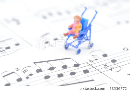樂譜和兒童 樂譜和兒童 58336772
