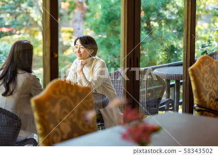 女，秋，秋 58343502