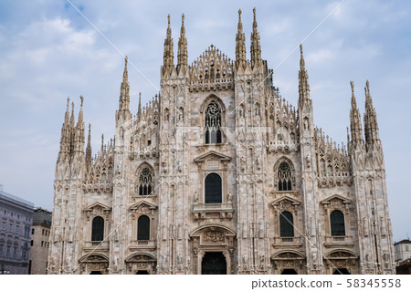 米蘭大教堂大教堂 58345558