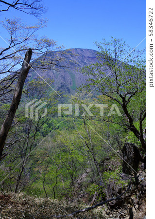 Male body mountain from Kegon Valley 58346722
