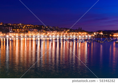 San Sebastian night view San Sebastian night view 58348282