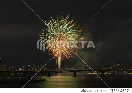 Fireworks, Yeouido, Seoul Fireworks, Yeouido, Seoul 58348807