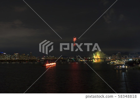 Fireworks, Yeouido, Seoul Fireworks, Yeouido, Seoul 58348818