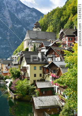Hallstatt Austria 58349271
