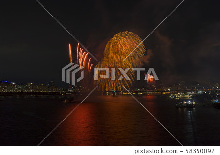 首爾汝ou島煙花節 58350092
