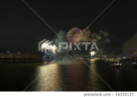首爾汝ou島煙花節 首爾汝ou島煙花節 58350115