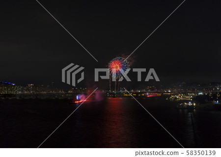 首爾汝ou島煙花節 首爾汝ou島煙花節 58350139