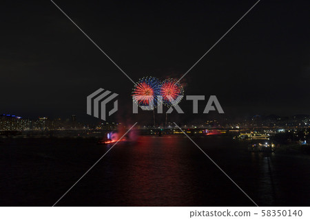 首爾汝ou島煙花節 首爾汝ou島煙花節 58350140