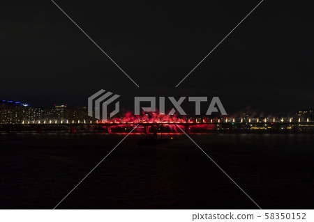 Fireworks Festival, Yeouido, Seoul Fireworks Festival, Yeouido, Seoul 58350152