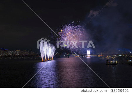 Fireworks Festival, Yeouido, Seoul Fireworks Festival, Yeouido, Seoul 58350401