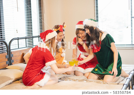  Christmas party 58350784