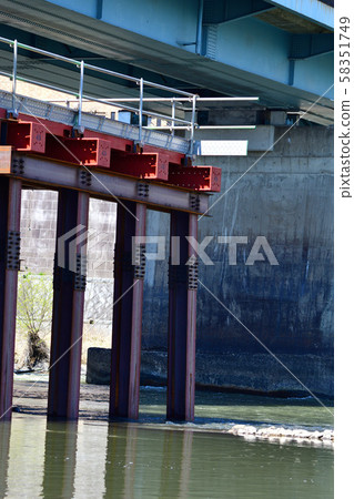 Temporary bridge Temporary bridge 58351749
