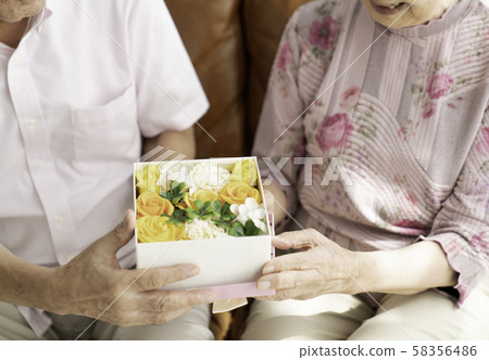 禮物 禮物 58356486