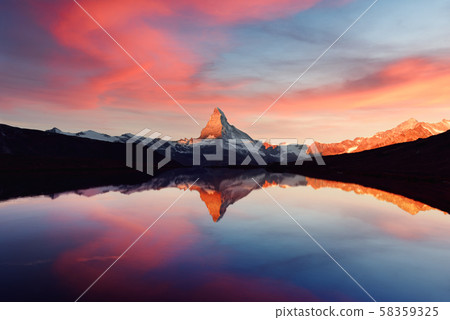 Matterhorn peak on Stellisee lake 58359325