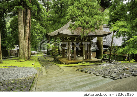 榮平寺鐘樓(福井縣吉田郡榮平町) 榮平寺鐘樓(福井縣吉田郡榮平町) 58362050