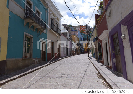 Guanajuato cityscape 58362063
