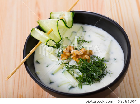 Cold vegetable soup Tarator 58364304