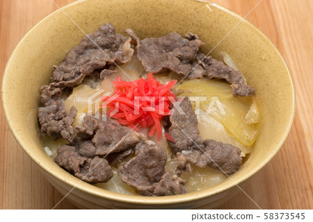 Beef bowl 58373545