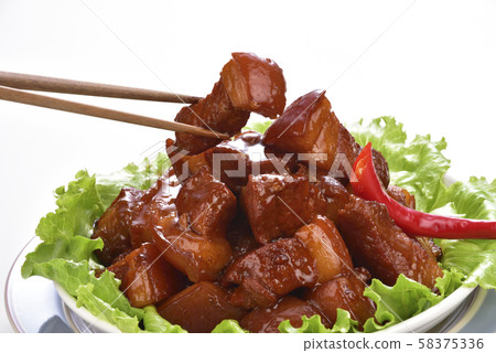 新鮮美味的滷豬肉 58375336