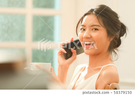 女性生活方式電話 女性生活方式電話 58379150