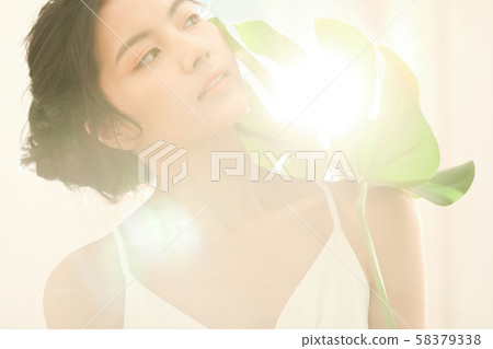 Woman beauty nature 58379338