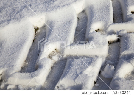traces of the tractor traces of the tractor 58380245