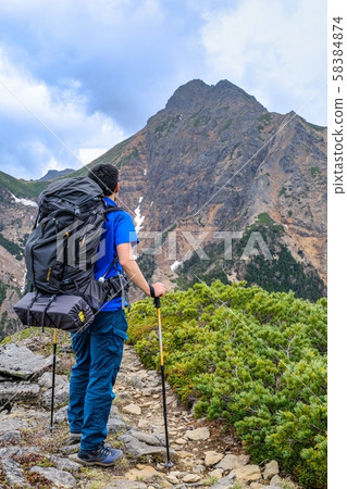 春季八岳登山：看著赤羽 58384874