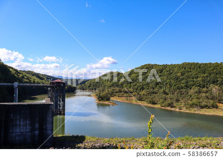 釣魚河大壩 58386657