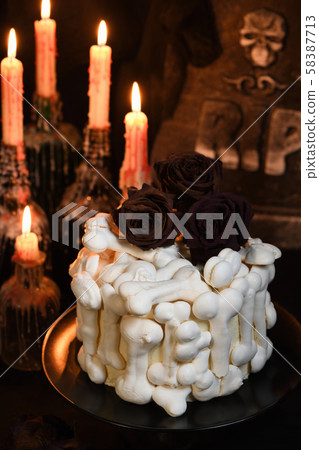 Creepy cake on Halloween 58387713