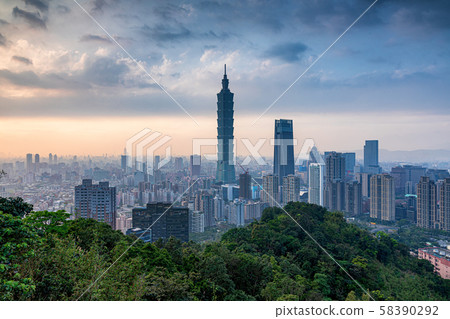 Taipei scenery from Xiangshan, Taiwan Taipei scenery from Xiangshan, Taiwan 58390292