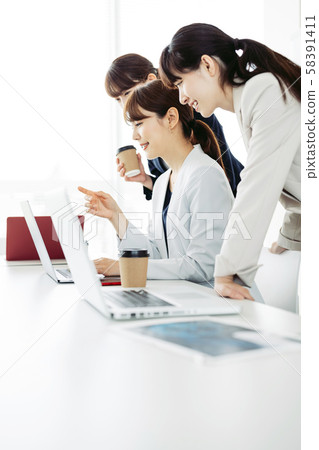 Women's group Women's group 58391411