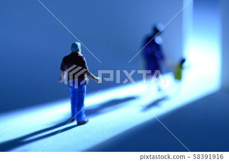 Parent and child 58391916