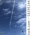 飛機雲 58395144